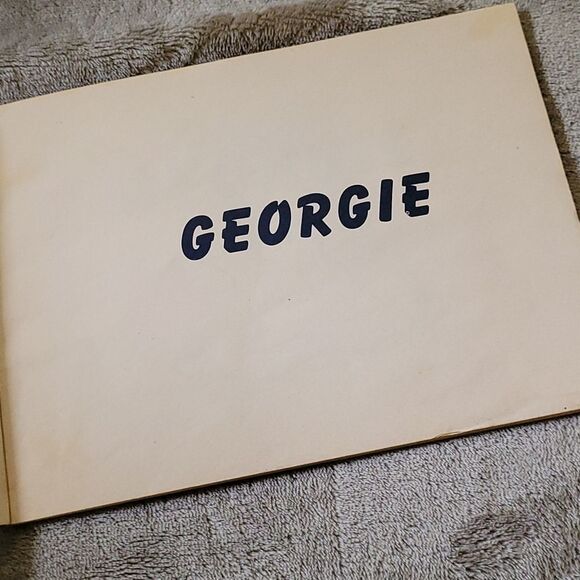 VINTAGE 1st Edition 1944 'Georgie' Paperback - Robert Bright - Picture 3 of 16